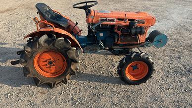 TRATTORINO USATO KUBOTA 20 CAVALLI