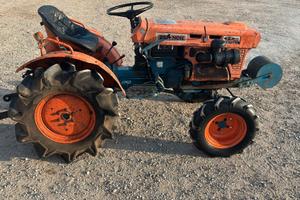 TRATTORINO USATO KUBOTA 20 CAVALLI