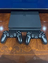 PS4 slim di 1000GB con 2 joystick