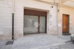 MULTILOCALE A FRANCAVILLA FONTANA