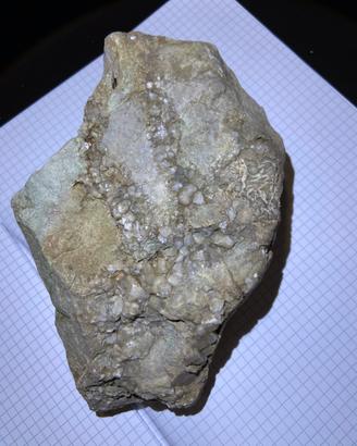 Calcite e quarzo su matrice