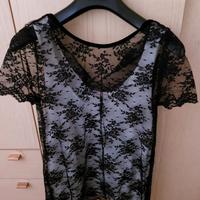 Blusa in pizzo con canotta zara