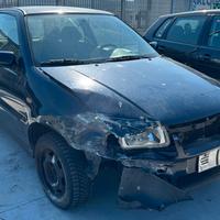 VOLKSWAGEN POLO per ricambi usati