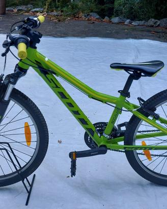 MTB Scott Scale JR 24 Verde / Nera Pari al Nuovo