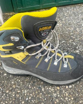 Scarponcini trekking