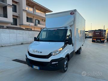 Iveco Daily 35-150 cassone in lega leggera 015
