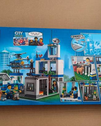 LEGO City Police Stazione di Polizia, Set con Elic
