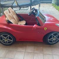 Ferrari elettrica a due posti per bambini