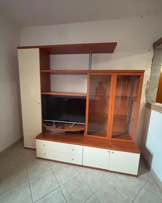 Parete  attrezzata