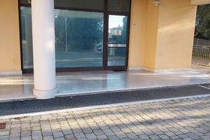 Locale commerciale artigianale o uffici