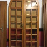 Porta ad arco in pino siberiano