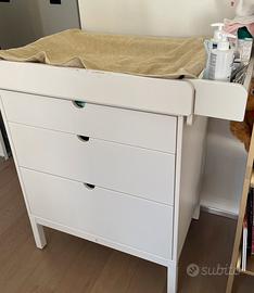 Fasciatoio con cassettiera Stokke