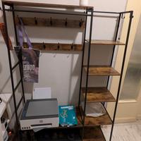 Appendiabiti con scarpiera e mensole