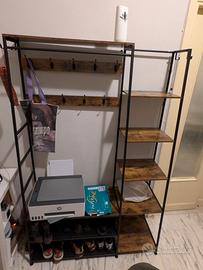 Appendiabiti con scarpiera e mensole