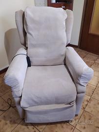 Poltrona motorizzata reclinabile
