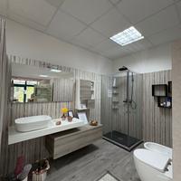 Pomo composizione bagno in showroom per te !