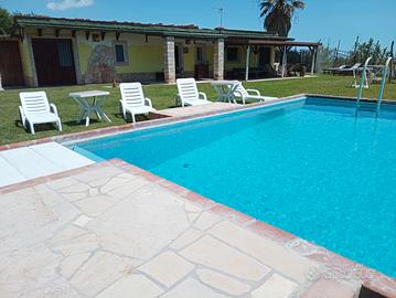 Chalet con piscina privata fronte mare