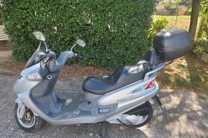 Scooter Phoenix 150