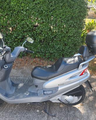 Scooter Phoenix 150