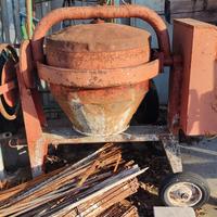 Betoniera a bicchiere