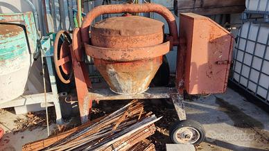 Betoniera a bicchiere