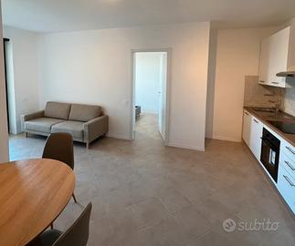 Pomezia bilocale con posto auto