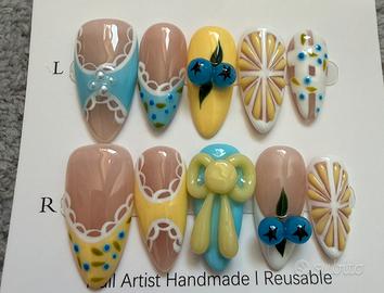 Press on nails