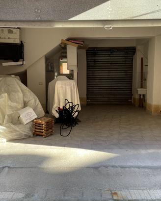 Garage nuovo vicino mare pronta abitabile centrale