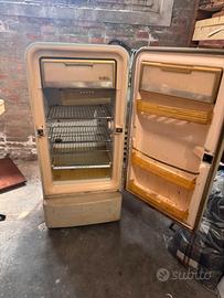Figorifero IGNIS vintage da restaurare