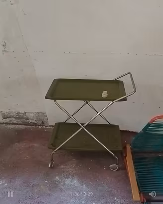 vari oggetti vintage 