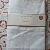 Tovaglia Zara cerata bianca in tessuto originale