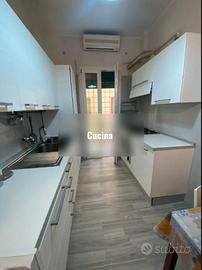 Centocelle trilocale arredato con balcone