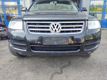 Paraurti anteriore VOLKSWAGEN TOUAREG del 2003
