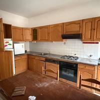 Cicina conpleta di elettrodomestici