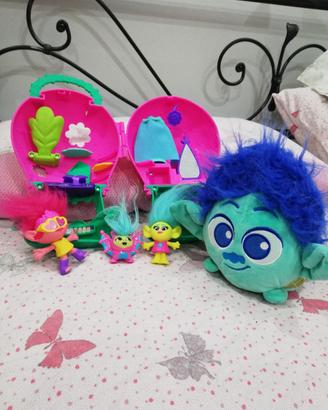 Trolls lotto, mongolfiera più personaggi 