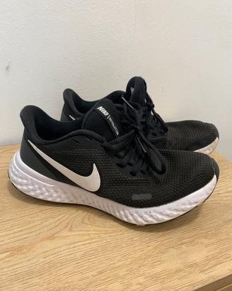 SCARPE SPORTIVE NIKE