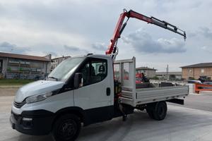 Iveco Daily 35C16 cassone fisso con gru FASSI F32A