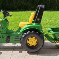Trattore a pedali John Deere 