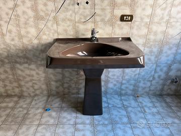 Sanitari bagno anni 70 di design