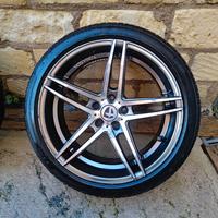 gomme + cerchi in lega 235/40/19