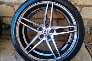 gomme + cerchi in lega 235/40/19