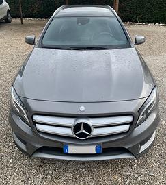 Mercedes Gla x 156 200