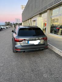 Audi A4 Avant 35 TDI S Tronic S Line Edition