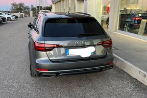 Audi A4 Avant 35 TDI S Tronic S Line Edition