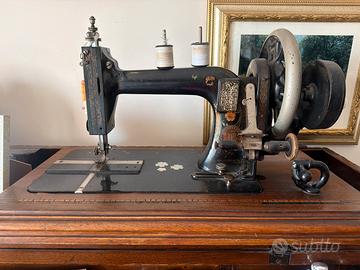 Macchina da cucire da collezione