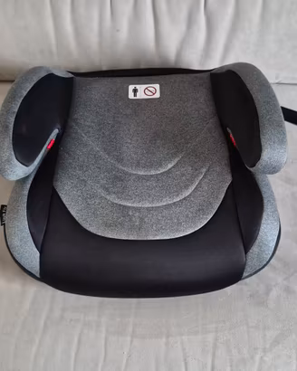 rialzo per auto per bambino