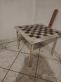 Tavolino scacchiera