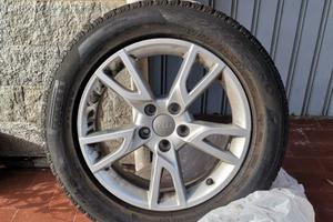 Cerchioni 17pollici Audi q3 con gomme invernali