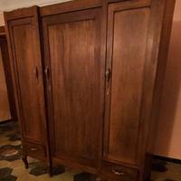 Mobile 3 ante e 2 cassetti in noce 