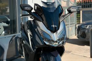 Honda Forza 300